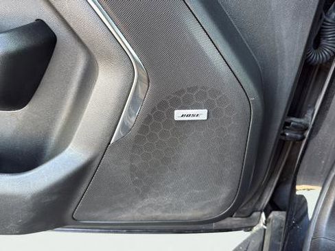 Used 2024 Chevrolet Suburban LT image 12