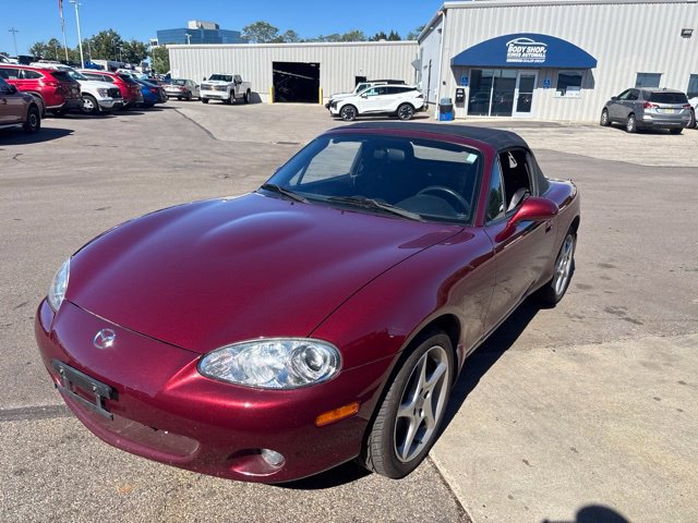 Used 2003 MAZDA MX-5 Miata RWD image 3