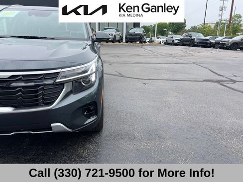 Certified 2025 Kia Seltos EX AWD/4WD image 21
