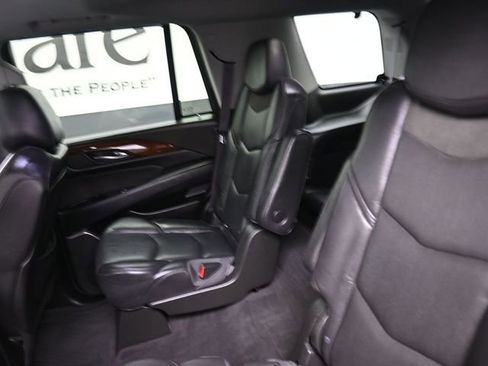 Used 2017 Cadillac Escalade Premium Luxury image 22