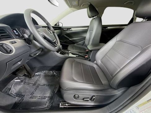 Used 2022 Volkswagen Passat 2.0T SE image 20