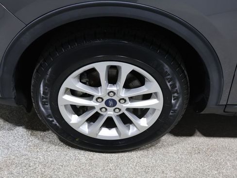 Used 2021 Ford Escape SE image 9