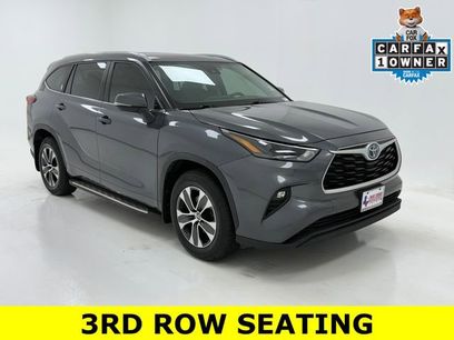 Used 2023 Toyota Highlander XLE