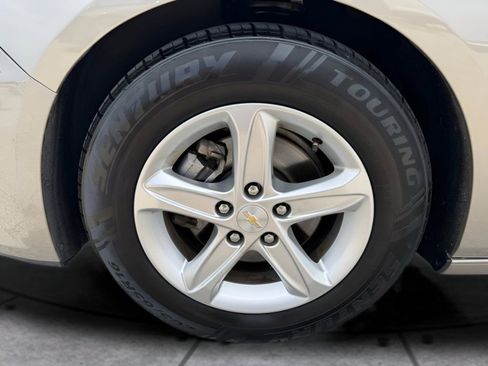 Used 2023 Chevrolet Malibu LT image 32