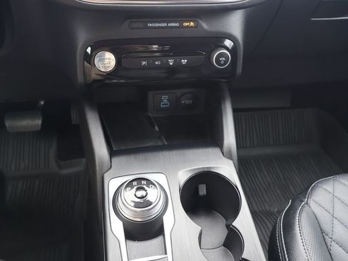 Used 2023 Ford Escape Platinum w/ Premium Technology Package image 17