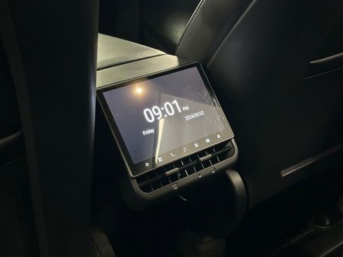 Used 2022 Tesla Model Y Performance image 24