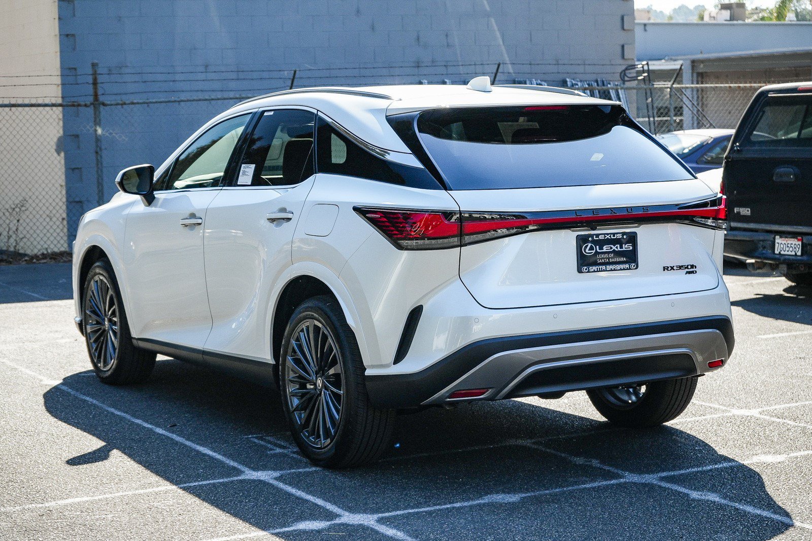 New 2026 Lexus RX 350h AWD/4WD image 4