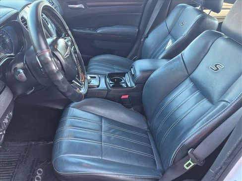 Used 2015 Chrysler 300 S RWD image 16
