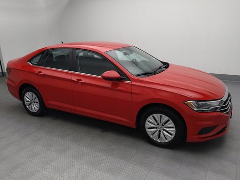 Used 2019 Volkswagen Jetta SE FWD image 11
