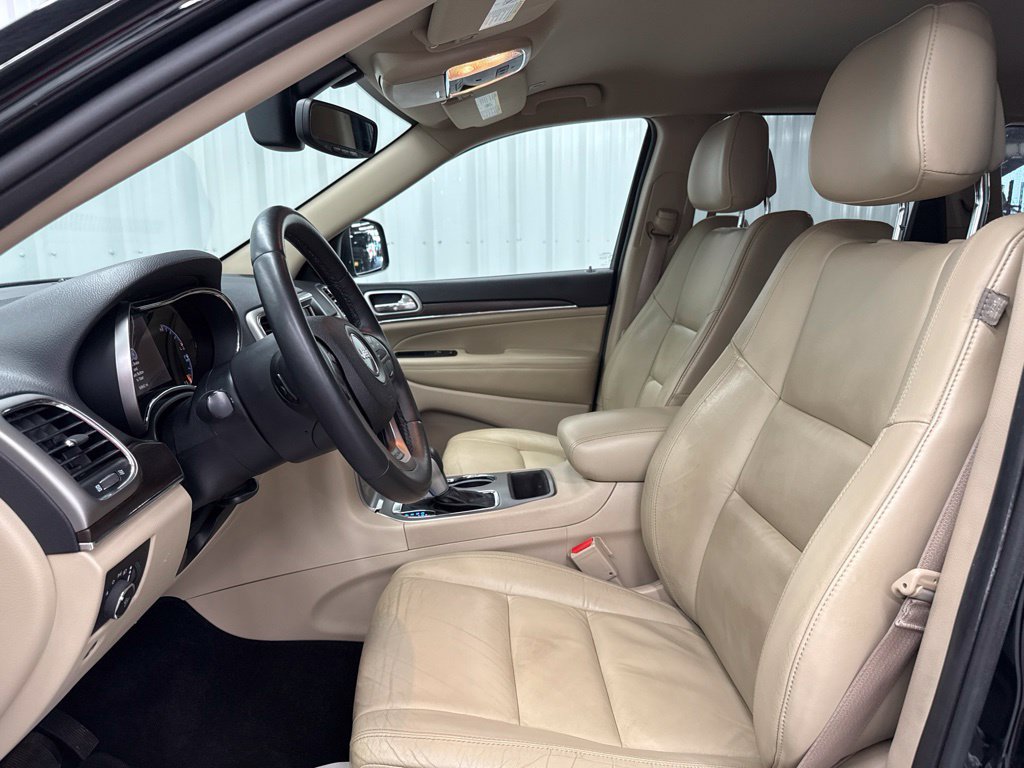 Used 2018 Jeep Grand Cherokee Limited RWD image 16