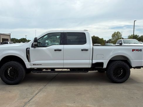 Used 2024 Ford F250 XLT w/ FX4 Off-Road Package AWD/4WD image 8