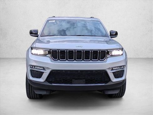 New 2025 Jeep Grand Cherokee Limited image 6