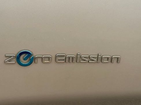 Used 2016 Nissan Leaf S w/ Charger Package FWD image 10