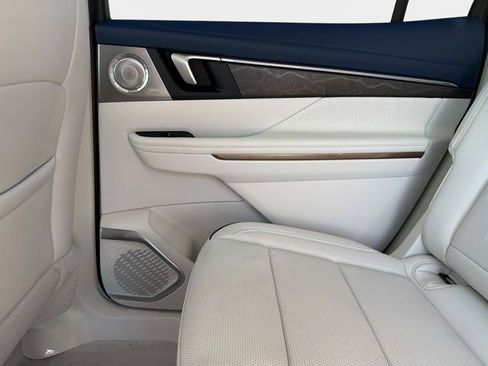 New 2026 Buick Enclave Avenir w/ Super Cruise Package image 14