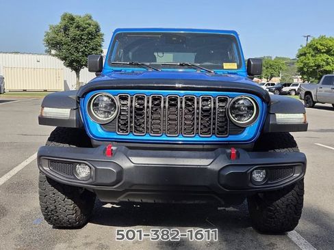 Used 2024 Jeep Wrangler Rubicon w/ Convenience Group AWD/4WD image 8
