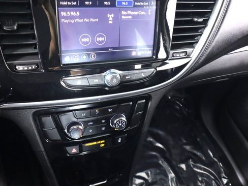 Used 2022 Buick Encore Preferred w/ Safety Package AWD/4WD image 15