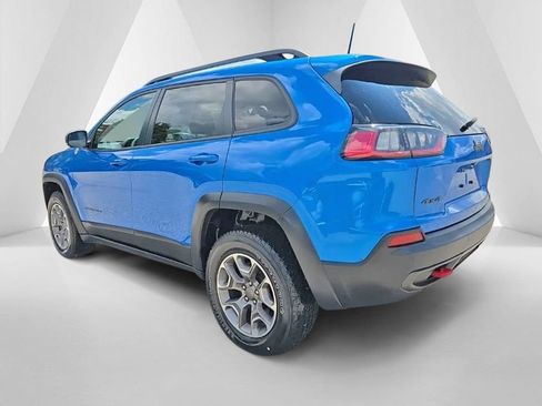 Used 2021 Jeep Cherokee Trailhawk AWD/4WD image 7