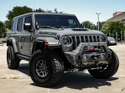 Used 2023 Jeep Wrangler Unlimited Rubicon 392 w/ Xtreme Recon 35" Tire Package AWD/4WD image 26