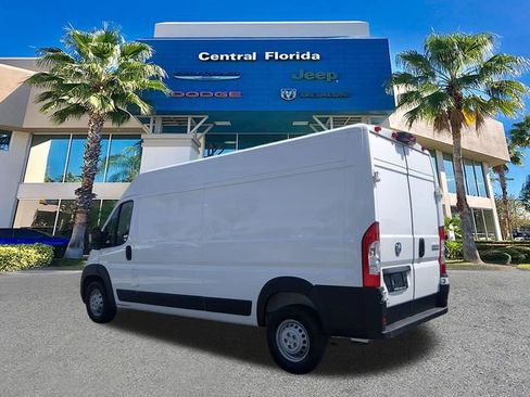 Used 2025 RAM ProMaster 2500 w/ Convenience Group FWD image 7