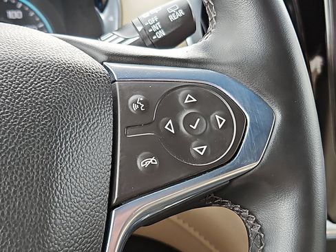 Certified 2023 Chevrolet Traverse LT w/ Rear Camera Mirror Package image 21