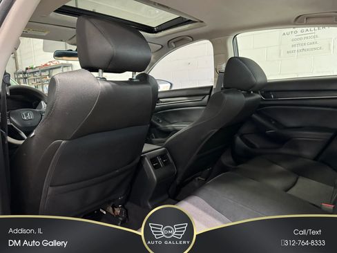 Used 2018 Honda Accord EX image 19