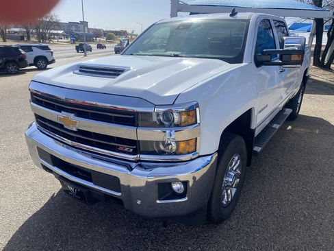 Used 2019 Chevrolet Silverado 2500 LTZ w/ Duramax Plus Package image 4