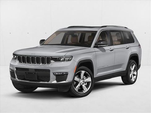 Used 2023 Jeep Grand Cherokee L Laredo image 1