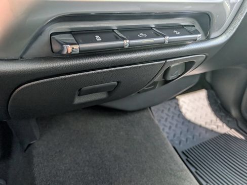 Used 2017 Chevrolet Silverado 1500 LT w/ All Star Edition AWD/4WD image 19