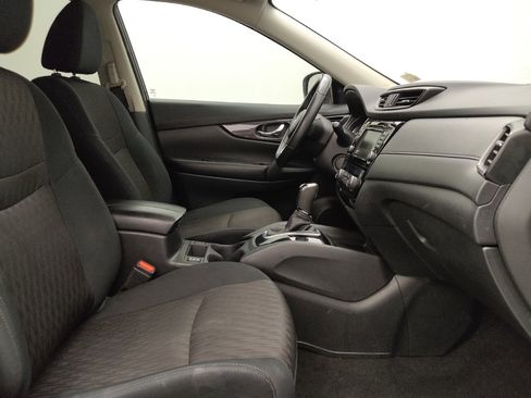 Used 2018 Nissan Rogue SV FWD image 21