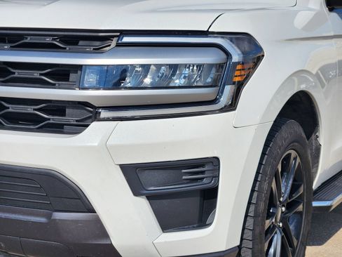 Used 2023 Ford Expedition XLT RWD image 10