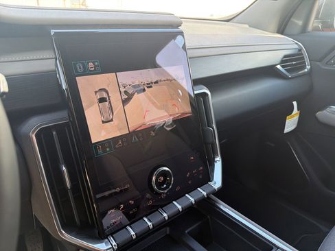 New 2026 GMC Acadia Elevation image 21