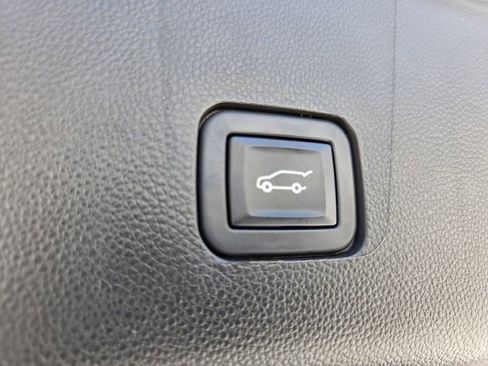 Certified 2023 Chevrolet Traverse Premier w/ LPO, Floor Liner Package FWD image 19