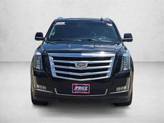 Used 2018 Cadillac Escalade Luxury RWD video 2