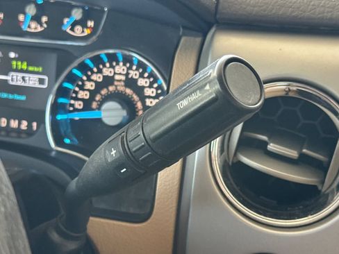 Used 2011 Ford F150 Lariat w/ Lariat Chrome Pkg RWD image 21