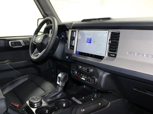 New 2025 Ford Bronco Outer Banks image 27