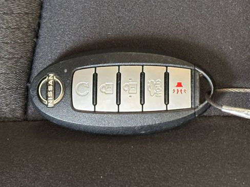Used 2025 Nissan Altima 2.5 SV FWD image 21