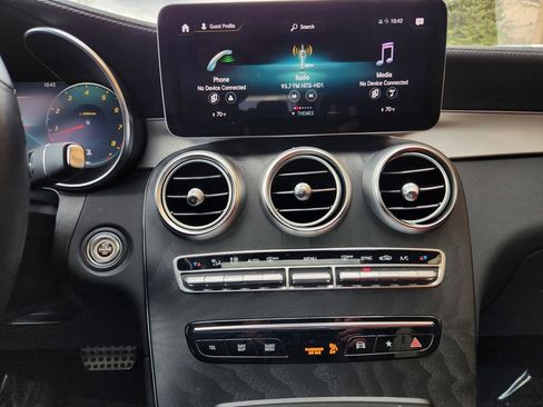 Used 2023 Mercedes-Benz GLC 300 4MATIC Coupe image 16