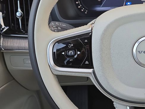 New 2026 Volvo XC90 B6 Ultra w/ Protection Package Premier image 19