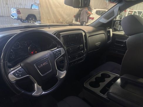 Used 2018 GMC Sierra 1500 SLE w/ SLE Value Package AWD/4WD image 18