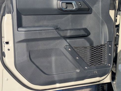 New 2025 Ford Bronco 4-Door image 21