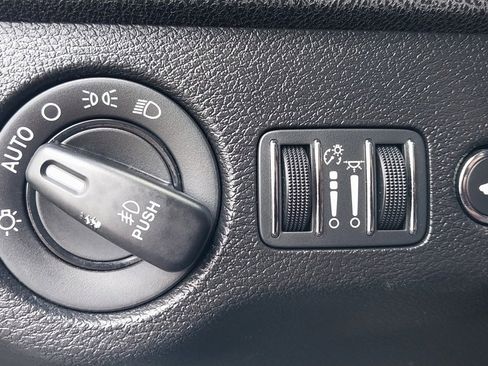 Certified 2022 Dodge Charger R/T image 28