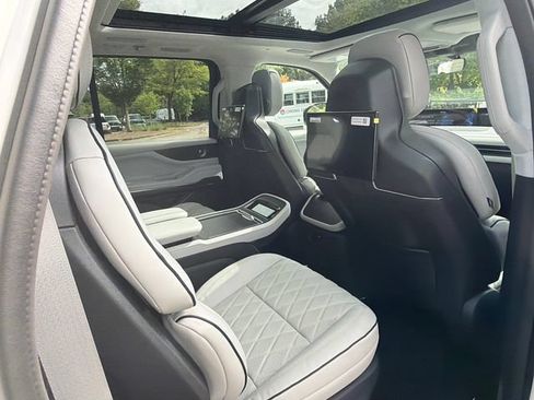 New 2027 Lincoln Navigator L Black Label AWD/4WD image 20