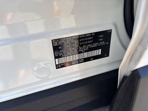 Used 2024 Toyota RAV4 XLE image 25