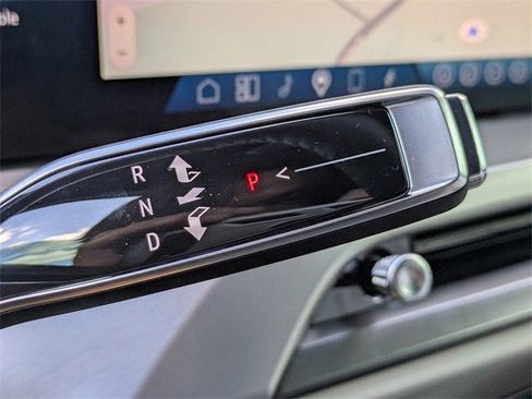 New 2026 Cadillac Vistiq Luxury image 30