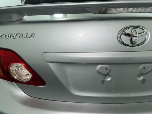 Used 2009 Toyota Corolla S FWD image 11