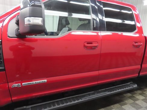 Used 2022 Ford F350 Lariat image 39