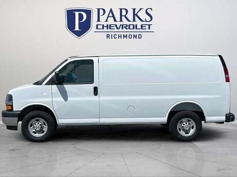 New 2025 Chevrolet Express 2500 RWD image 5