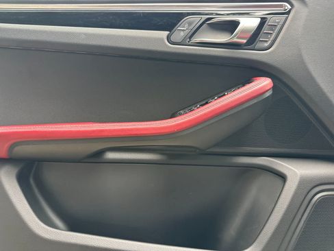 Certified 2022 Porsche Macan GTS AWD/4WD image 12