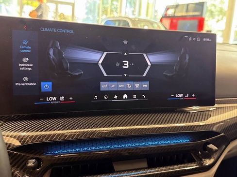 Used 2025 BMW M4 Coupe w/ M Carbon Exterior Package image 20