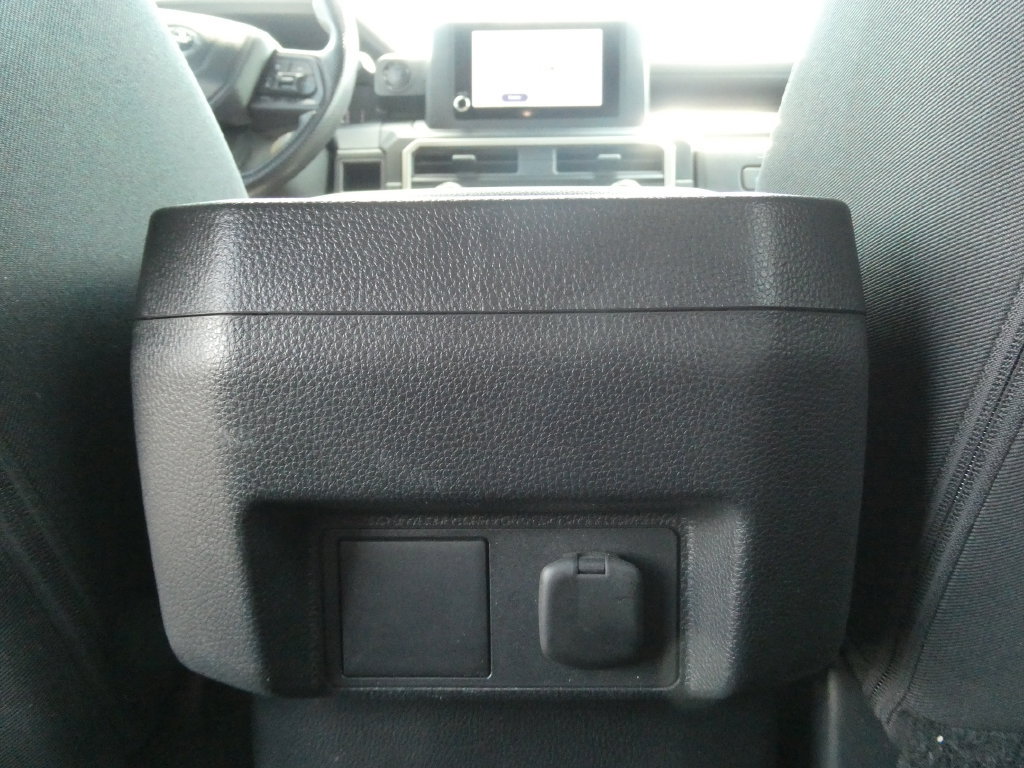 Used 2024 Toyota Tacoma SR AWD/4WD image 20